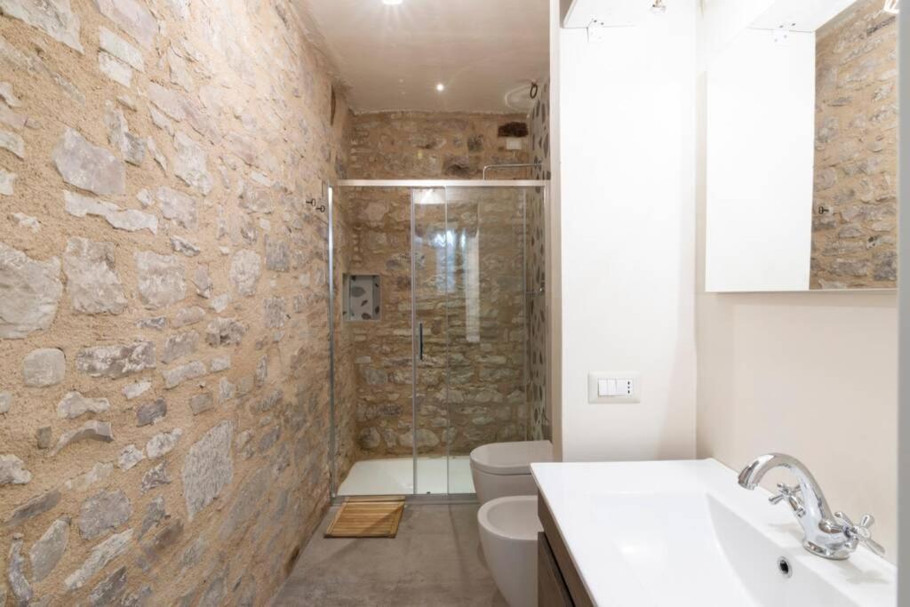 Cornelia Cavern Cosy Studio Apartment In Spello Exterior foto
